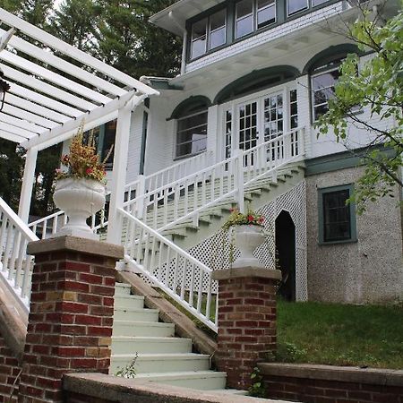 The Hillside B&B. Home W/ Breakfast Service! Wisconsin Dells Extérieur photo