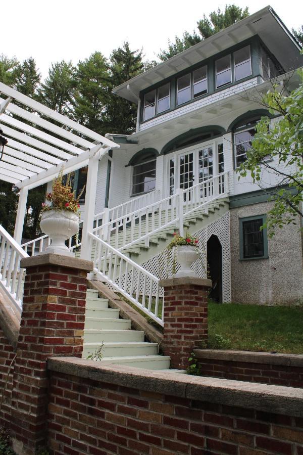 The Hillside B&B. Home W/ Breakfast Service! Wisconsin Dells Extérieur photo