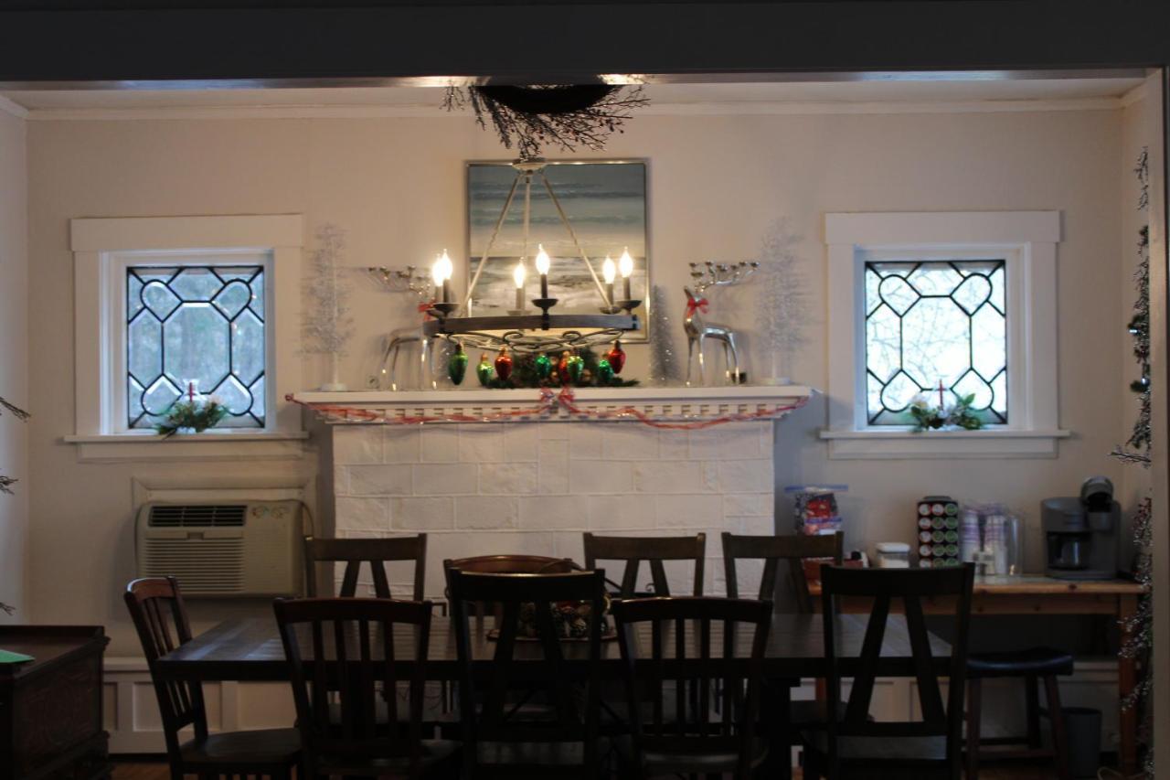 The Hillside B&B. Home W/ Breakfast Service! Wisconsin Dells Extérieur photo